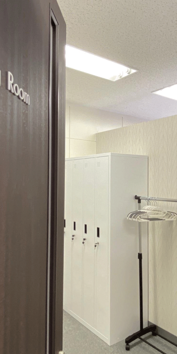 fitting_room